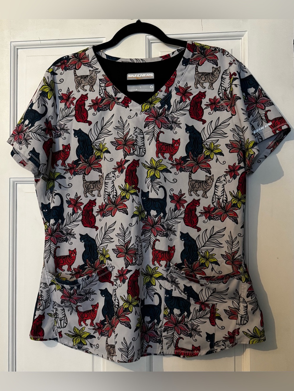 Skechers Colorful Cats Scrub Top